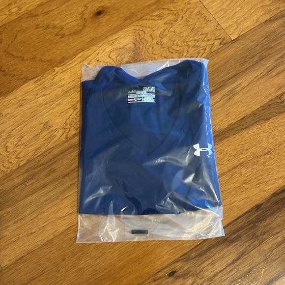 Under Armour‎ tshirt - Picture 10 of 10